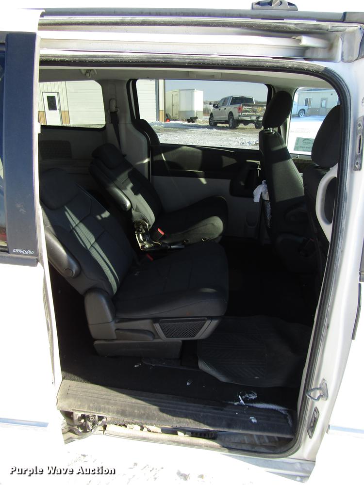 image for item DD3882 2010 Dodge Grand Caravan van