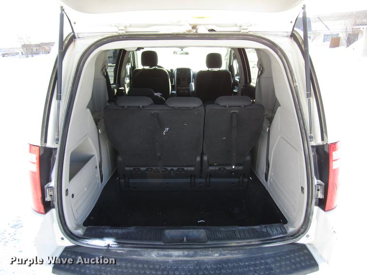 image for item DD3882 2010 Dodge Grand Caravan van