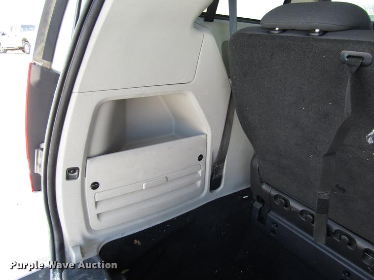 image for item DD3882 2010 Dodge Grand Caravan van