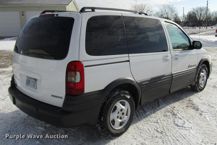 image for item DD3883 2004 Pontiac Montana van