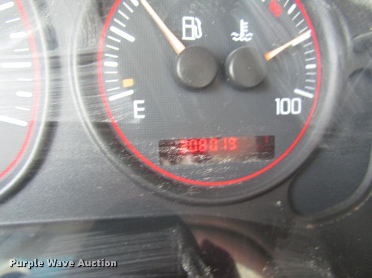 image for item DD3883 2004 Pontiac Montana van