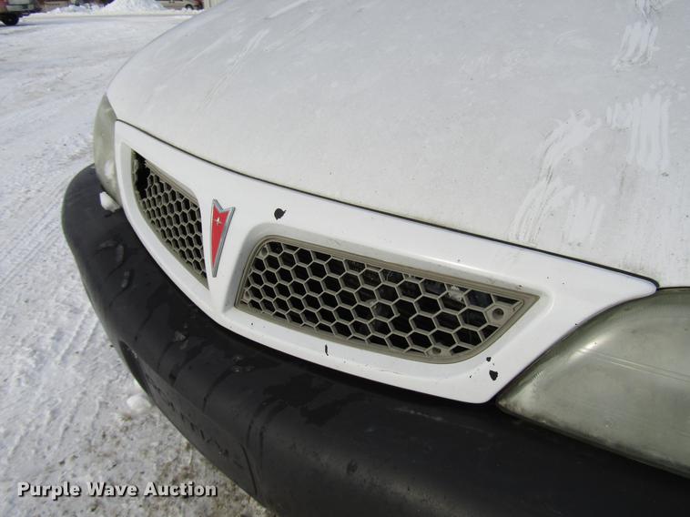 image for item DD3883 2004 Pontiac Montana van