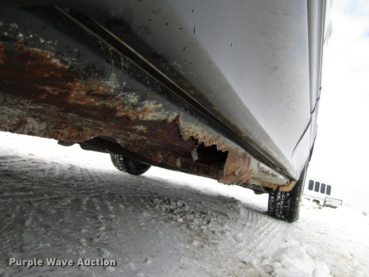 image for item DD3883 2004 Pontiac Montana van