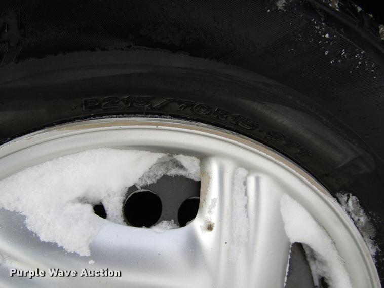 image for item DD3883 2004 Pontiac Montana van