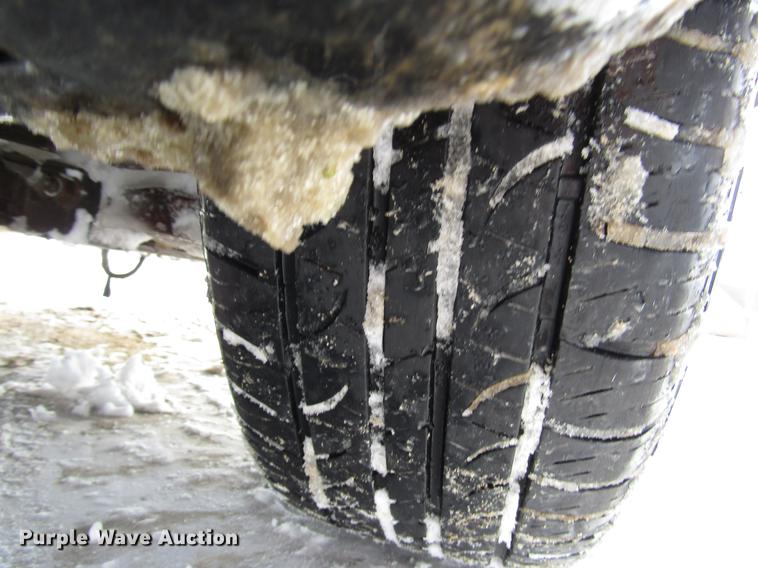 image for item DD3883 2004 Pontiac Montana van