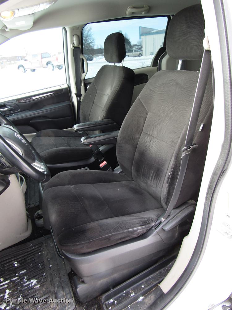 image for item DD3884 2013 Dodge Grand Caravan van