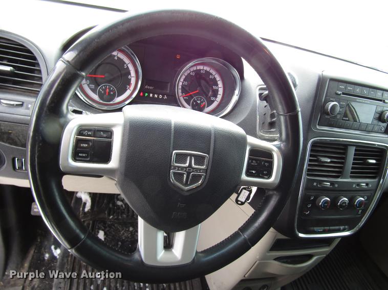 image for item DD3884 2013 Dodge Grand Caravan van