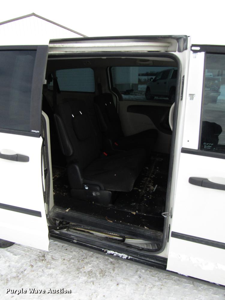 image for item DD3884 2013 Dodge Grand Caravan van