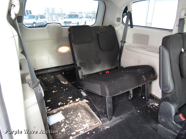 image for item DD3884 2013 Dodge Grand Caravan van