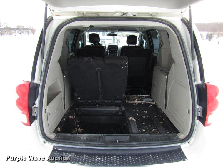 image for item DD3884 2013 Dodge Grand Caravan van