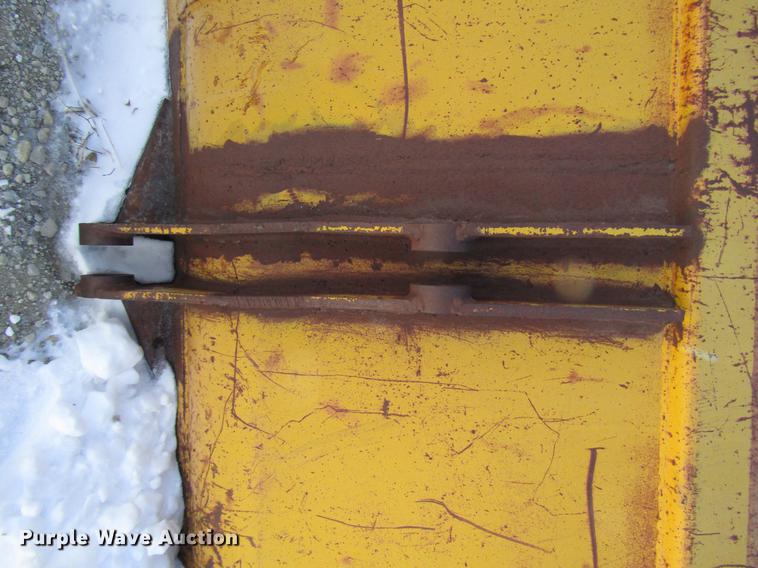 image for item DD3888 Case W14B wheel loader bucket