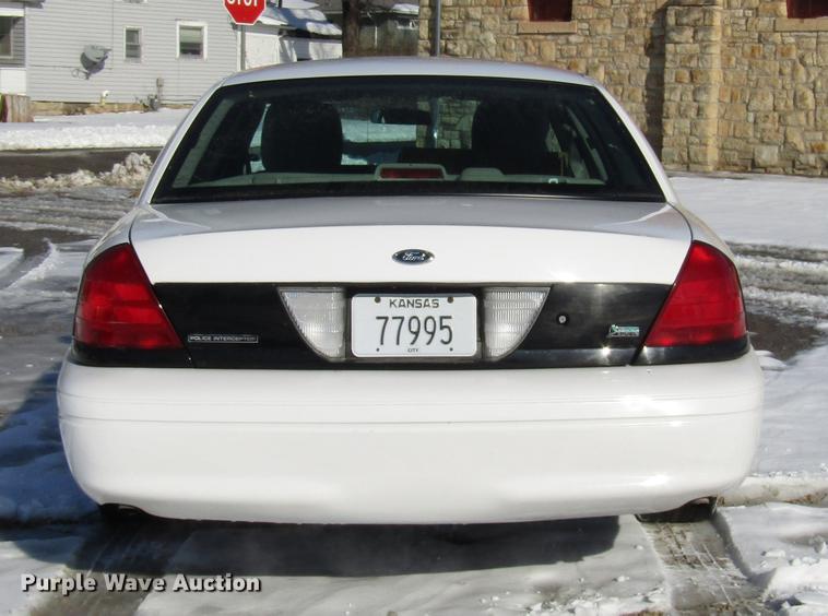 image for item DD3889 2011 Ford Crown Victoria Police Interceptor
