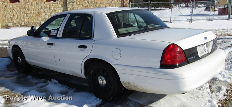 image for item DD3889 2011 Ford Crown Victoria Police Interceptor