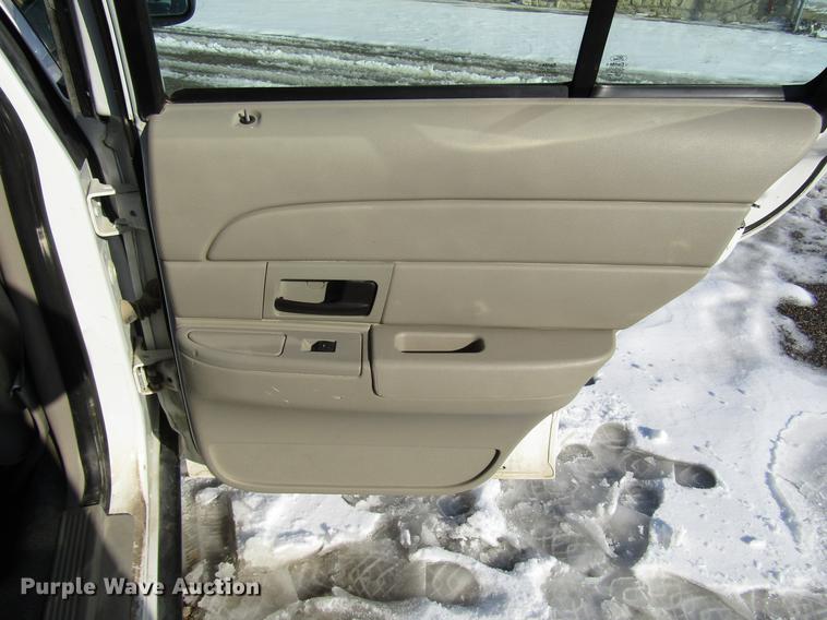 image for item DD3889 2011 Ford Crown Victoria Police Interceptor