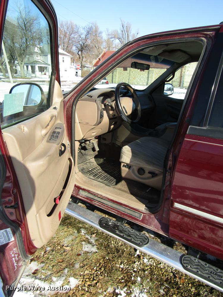 image for item DD3890 1998 Ford Expedition Eddie Bauer SUV