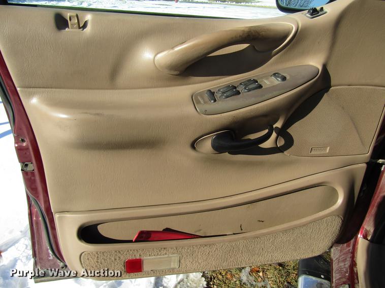 image for item DD3890 1998 Ford Expedition Eddie Bauer SUV