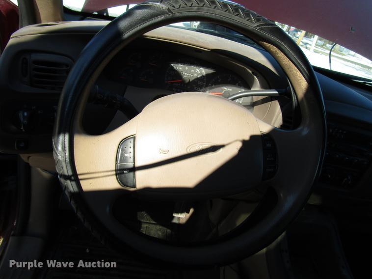 image for item DD3890 1998 Ford Expedition Eddie Bauer SUV