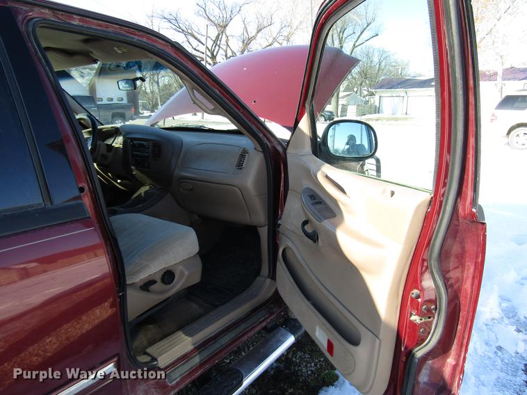 image for item DD3890 1998 Ford Expedition Eddie Bauer SUV