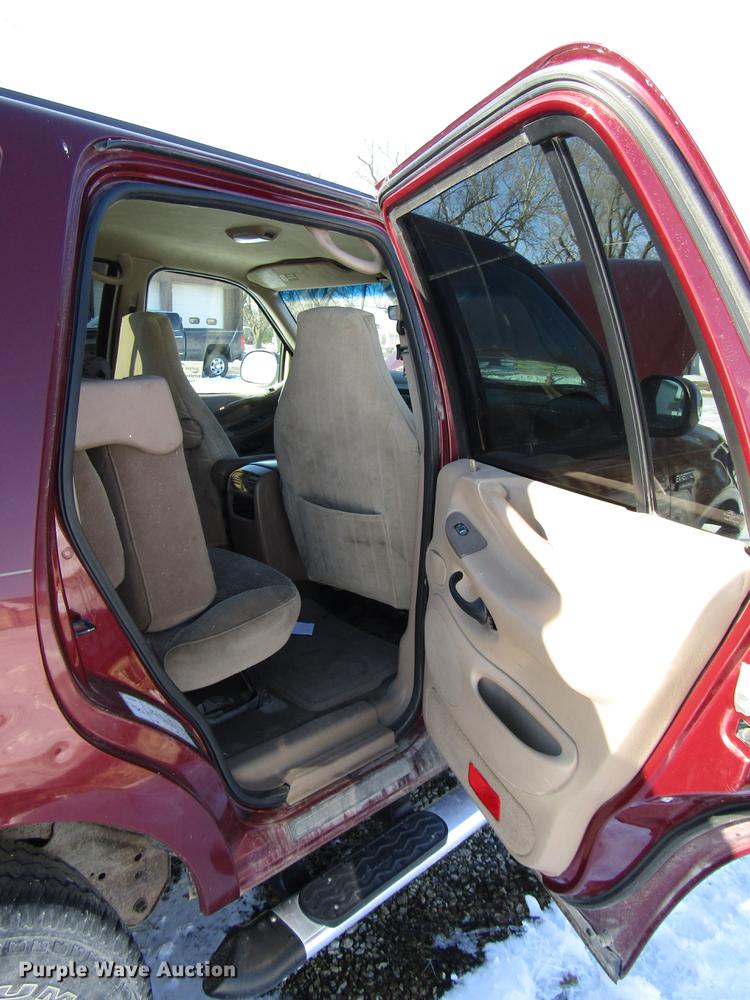 image for item DD3890 1998 Ford Expedition Eddie Bauer SUV