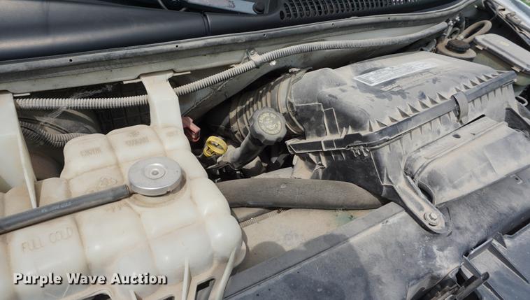 image for item DD6438 2002 Chevrolet Express G3500 shuttle bus