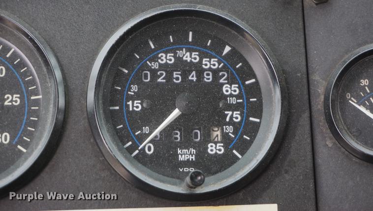 image for item DD6623 1994 HME Luverne fire truck