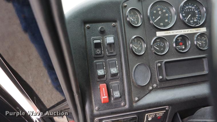 image for item DD6623 1994 HME Luverne fire truck