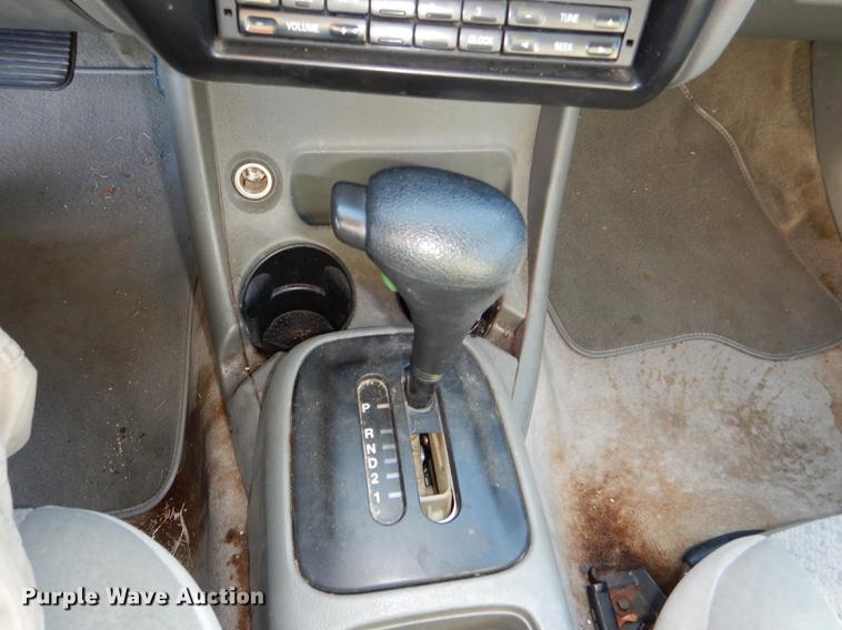 image for item DD8940 1998 Ford Contour LX