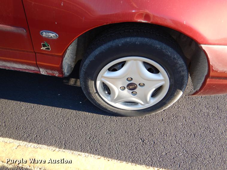 image for item DD8940 1998 Ford Contour LX