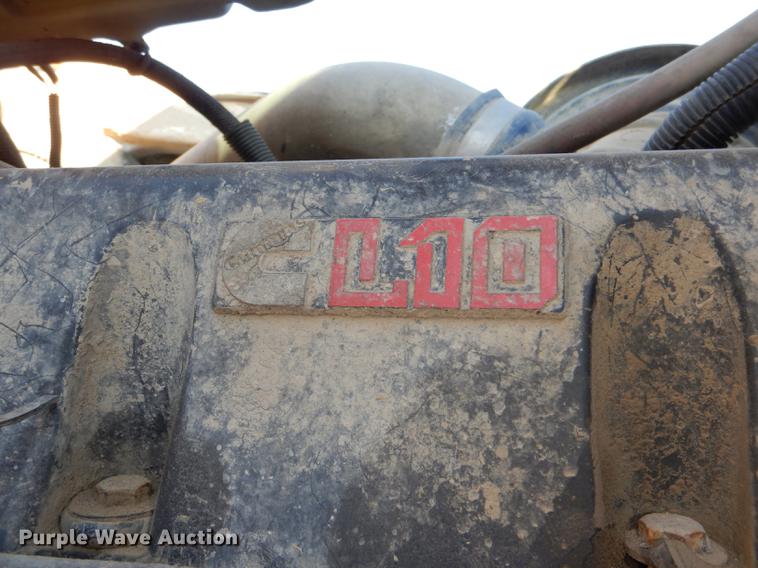 image for item DD8950 1997 Ford LT9000 rollback truck