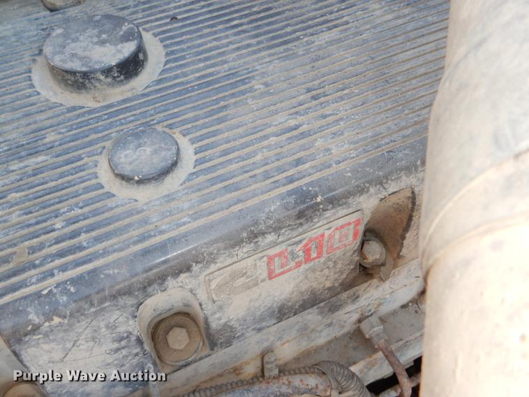 image for item DD8950 1997 Ford LT9000 rollback truck