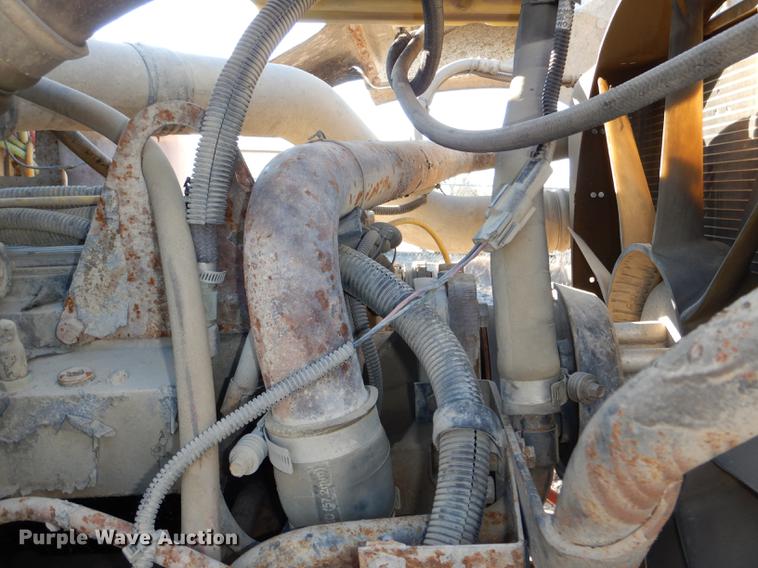 image for item DD8950 1997 Ford LT9000 rollback truck