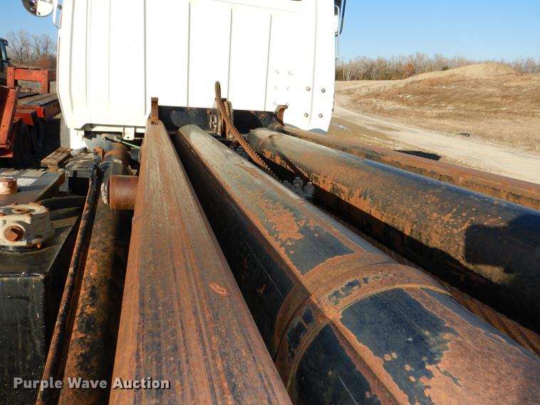 image for item DD8950 1997 Ford LT9000 rollback truck