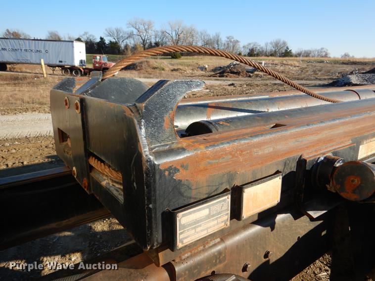 image for item DD8950 1997 Ford LT9000 rollback truck