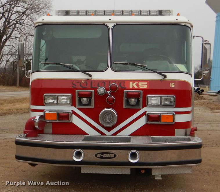 image for item DD8998 1990 E-one fire truck