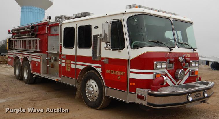 image for item DD8998 1990 E-one fire truck