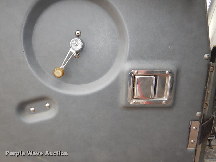 image for item DD8998 1990 E-one fire truck