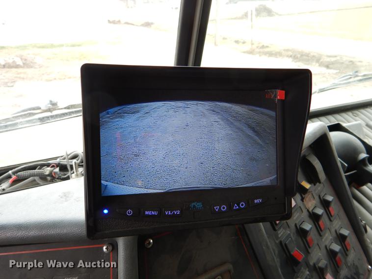 image for item DD8998 1990 E-one fire truck