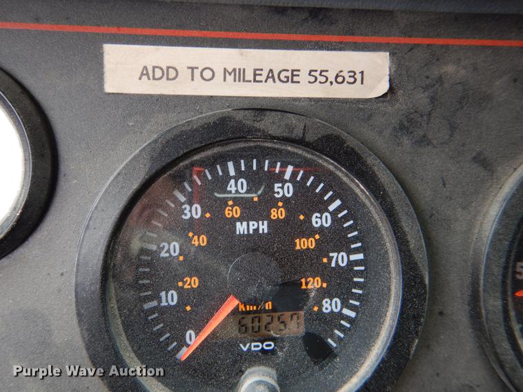 image for item DD8998 1990 E-one fire truck