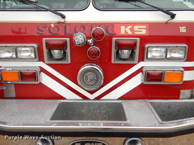 image for item DD8998 1990 E-one fire truck