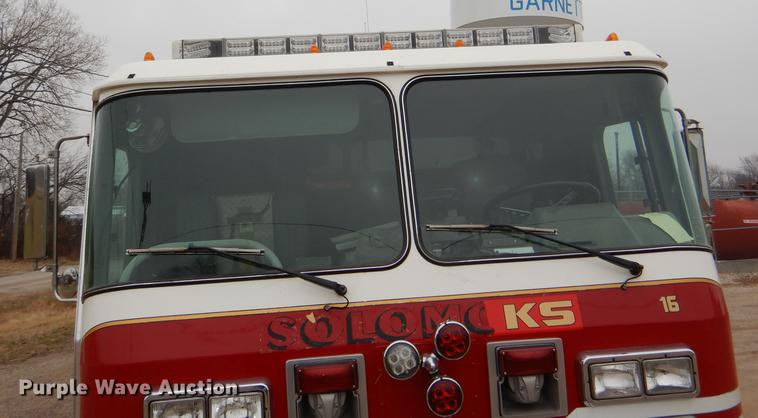 image for item DD8998 1990 E-one fire truck