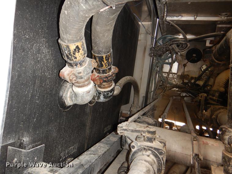 image for item DD8998 1990 E-one fire truck