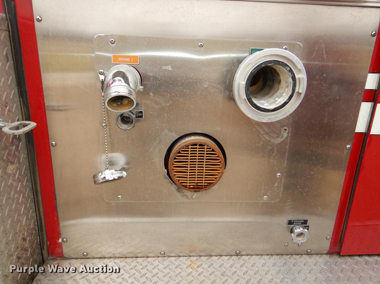 image for item DD8998 1990 E-one fire truck