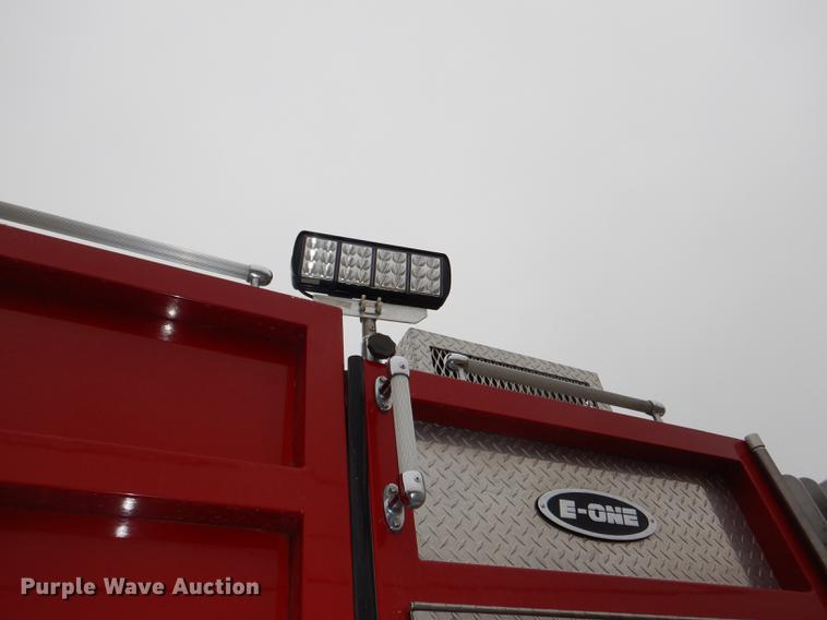 image for item DD8998 1990 E-one fire truck