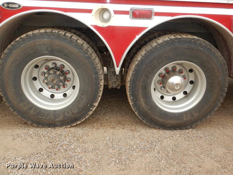 image for item DD8998 1990 E-one fire truck