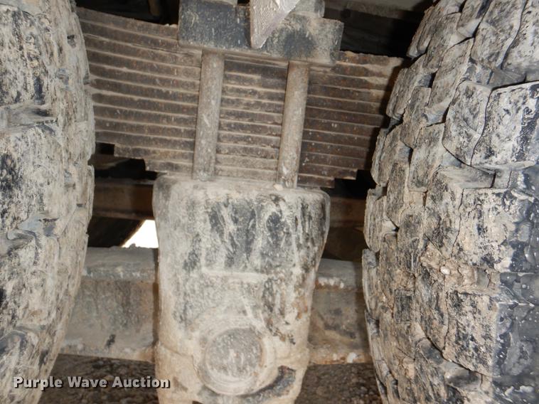 image for item DD8998 1990 E-one fire truck