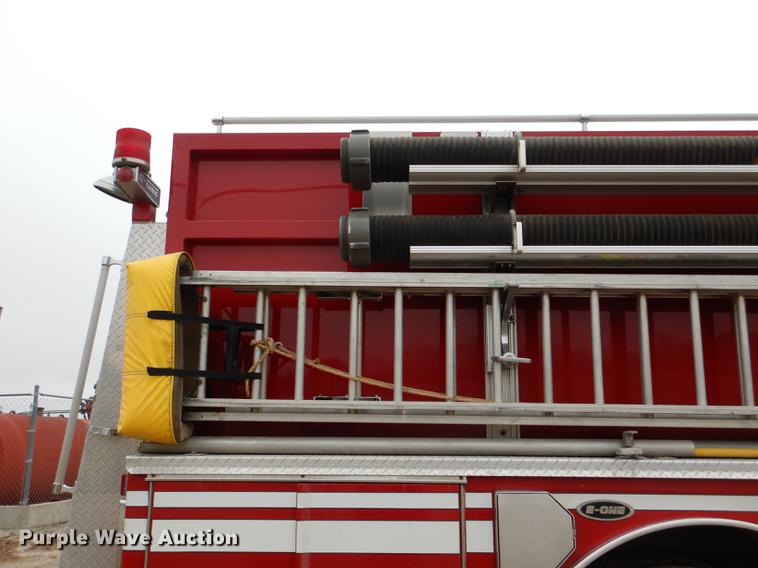 image for item DD8998 1990 E-one fire truck