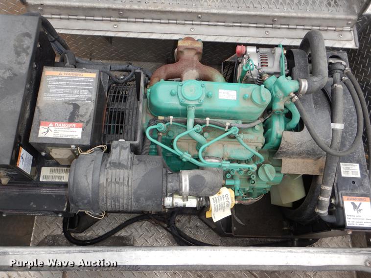 image for item DD8998 1990 E-one fire truck