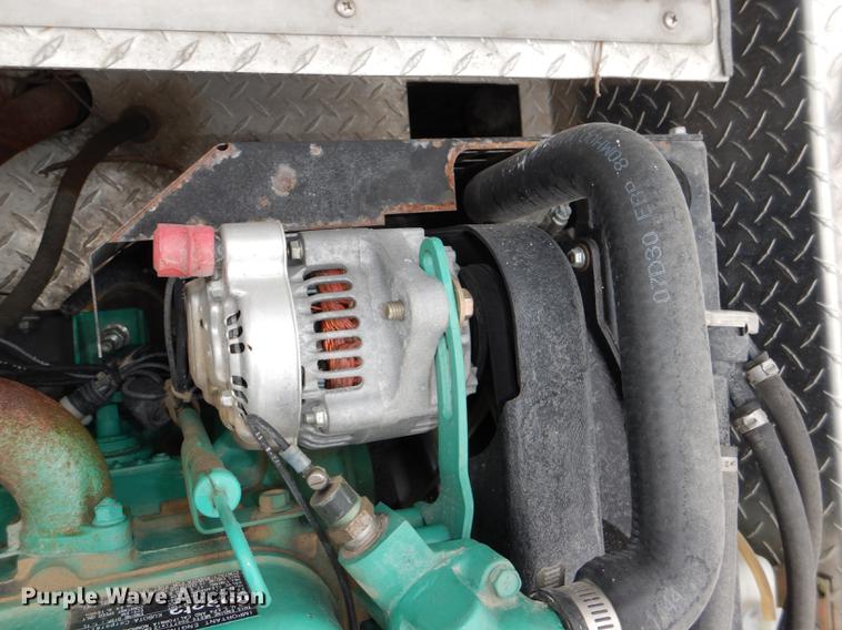 image for item DD8998 1990 E-one fire truck