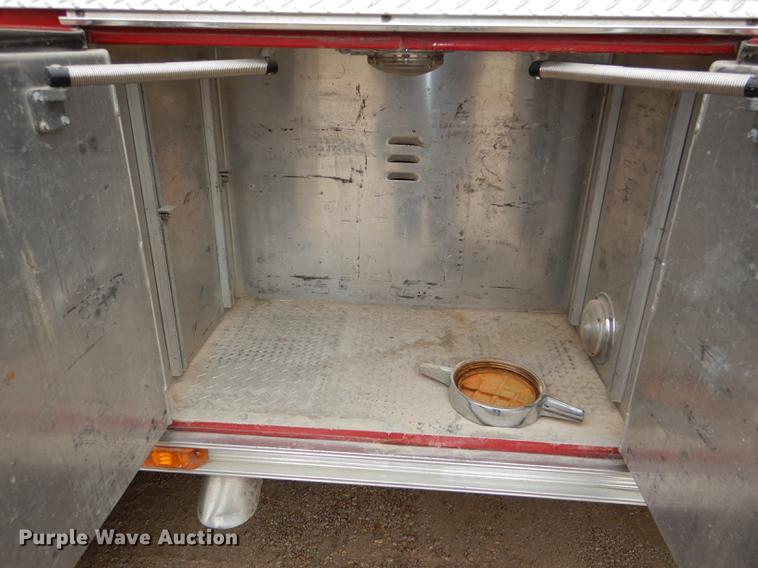 image for item DD8998 1990 E-one fire truck