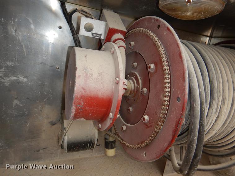 image for item DD8998 1990 E-one fire truck